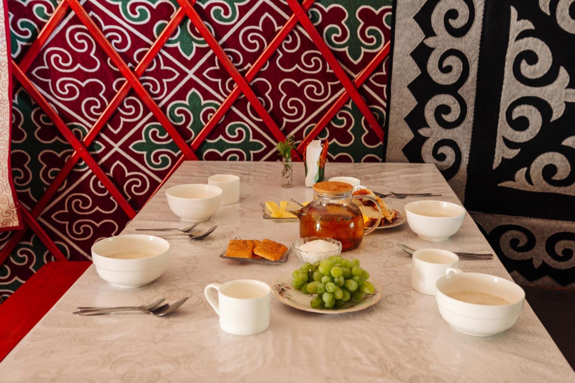 Eco Yurt Camp Arashan Hotel Teploklyuchenka ภายนอก รูปภาพ