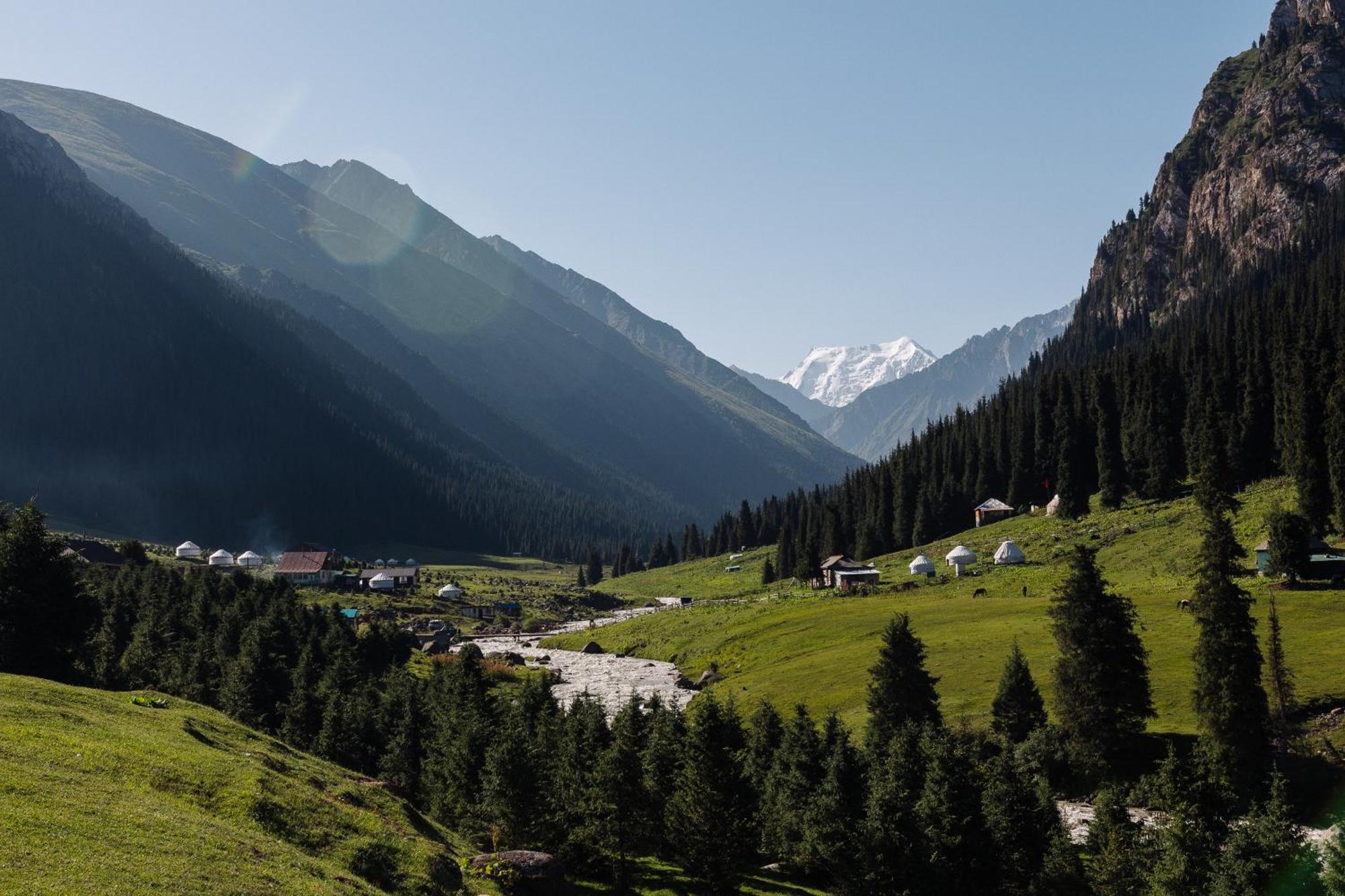Eco Yurt Camp Arashan Hotel Teploklyuchenka ภายนอก รูปภาพ
