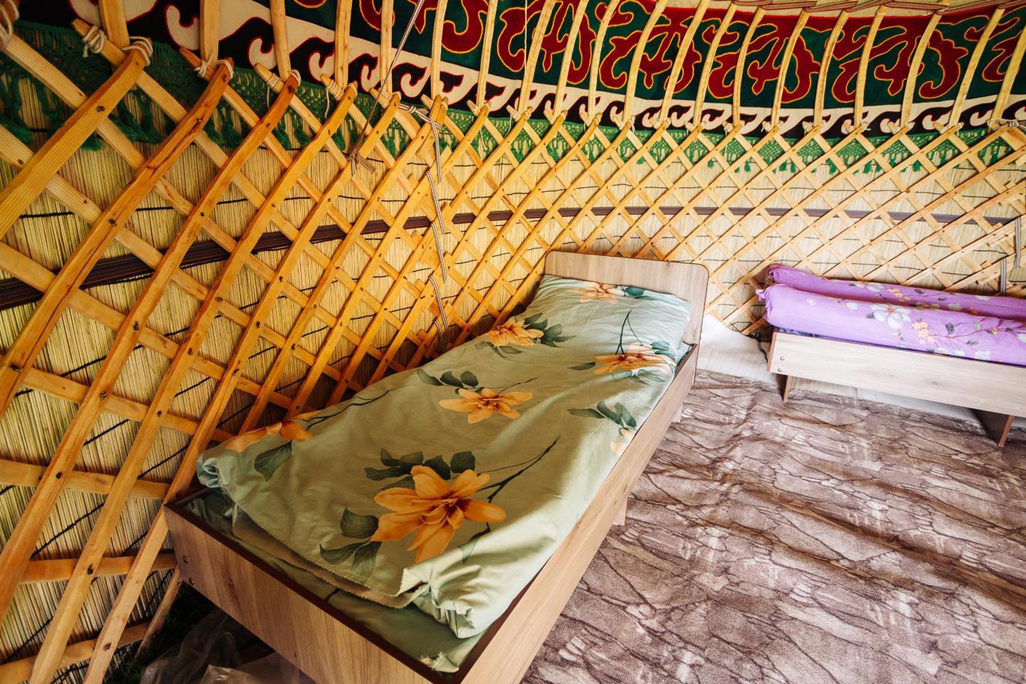 Eco Yurt Camp Arashan Hotel Teploklyuchenka ภายนอก รูปภาพ