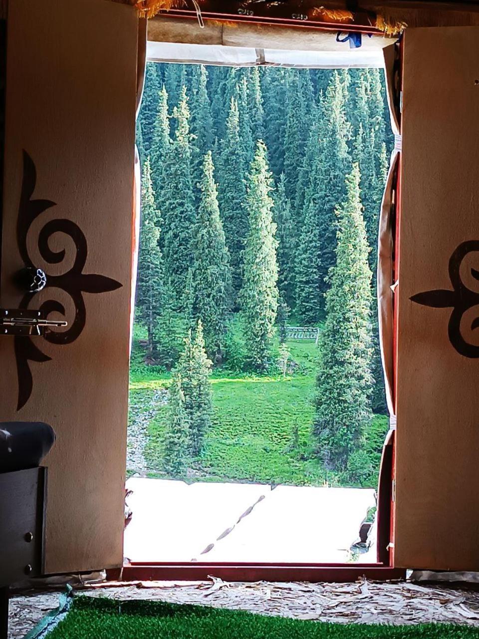 Eco Yurt Camp Arashan Hotel Teploklyuchenka ภายนอก รูปภาพ